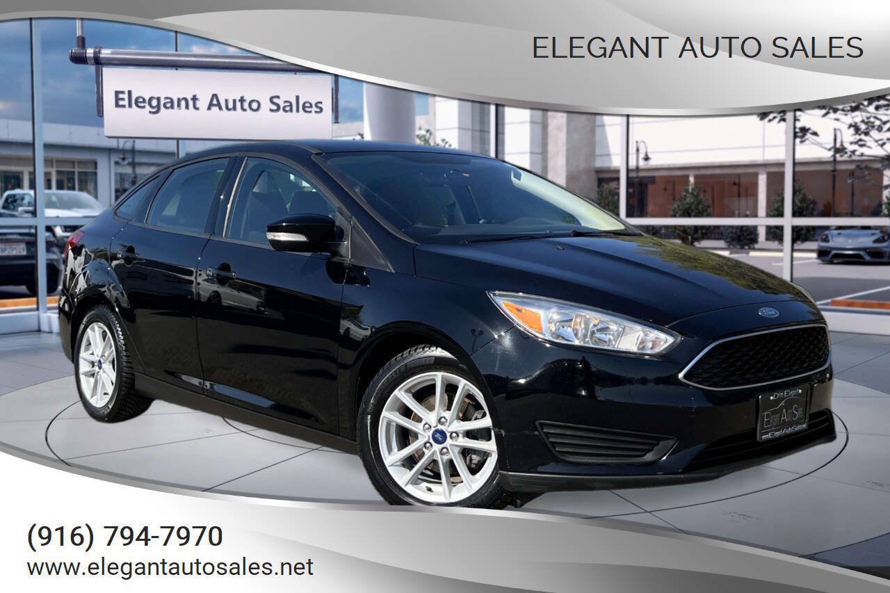 Used 2018 Ford Focus SE w/ Cold Weather Package FWD image 1