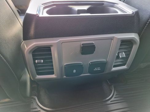 Used 2022 Ford F250 Lariat w/ Chrome Package AWD/4WD image 16