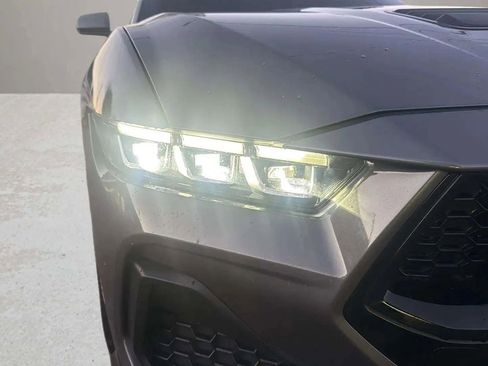 Used 2024 Ford Mustang GT Premium image 11