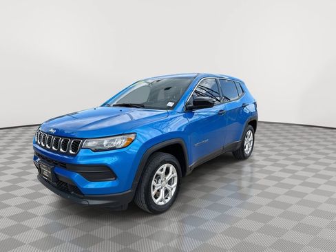 Used 2024 Jeep Compass Sport AWD/4WD image 6