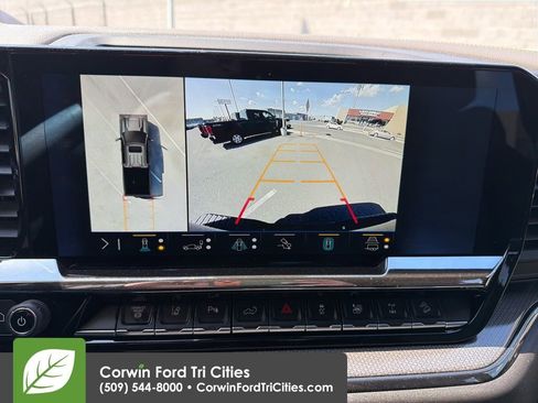 Used 2024 Chevrolet Silverado 2500 ZR2 w/ Technology Package image 6