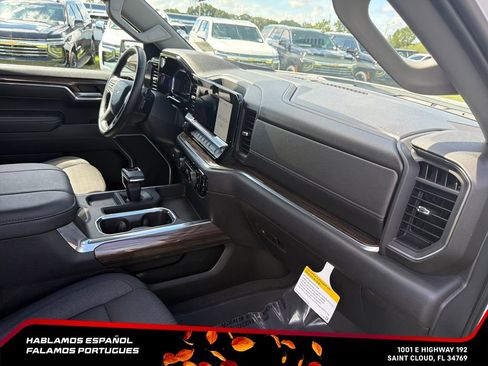 Used 2023 Chevrolet Silverado 1500 RST AWD/4WD image 36