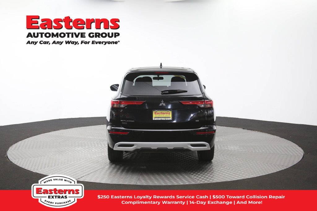Used 2024 Mitsubishi Outlander SE FWD image 36