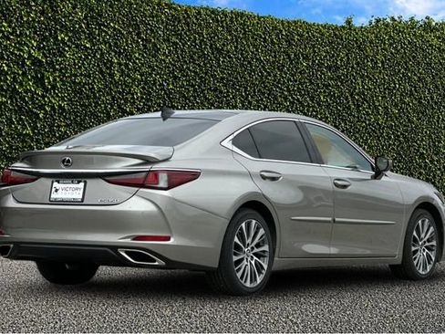 Used 2021 Lexus ES 350 w/ Premium Package FWD image 4