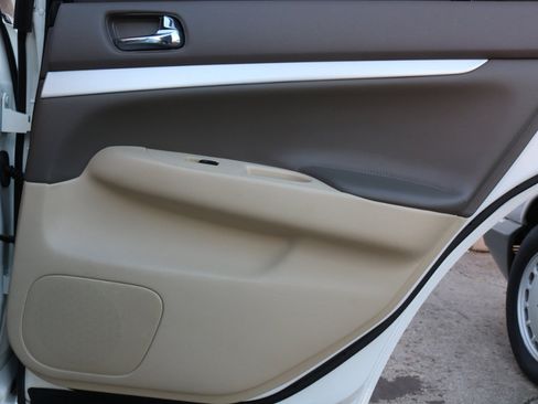 Used 2009 INFINITI G37 x Sedan w/ Premium Pkg image 36