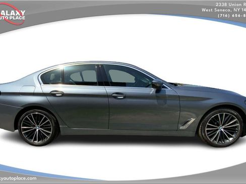 Used 2021 BMW 540i w/ Premium Package RWD image 4
