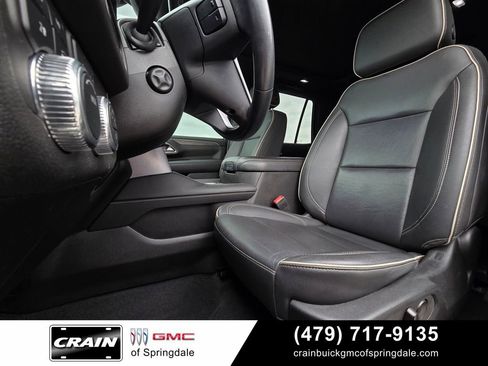 Used 2022 GMC Yukon SLT w/ SLT Premium Package AWD/4WD image 24