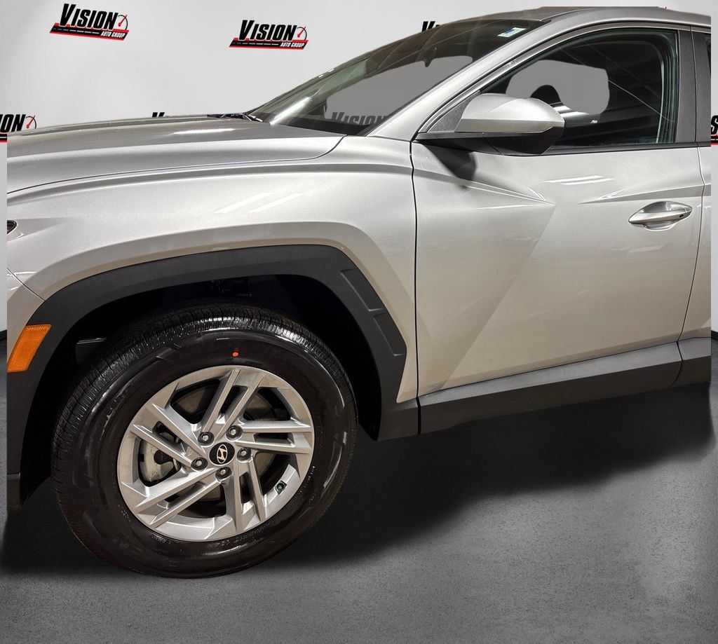 Used 2026 Hyundai Tucson SE AWD/4WD image 12