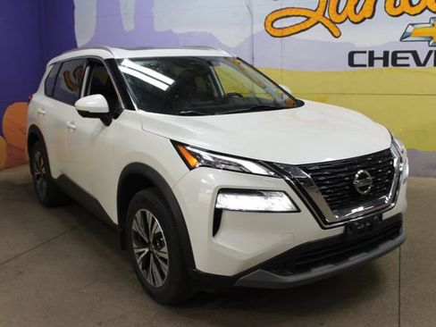 Used 2021 Nissan Rogue SV AWD/4WD image 4