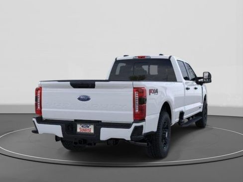 New 2026 Ford F350 4x4 Crew Cab Super Duty image 8