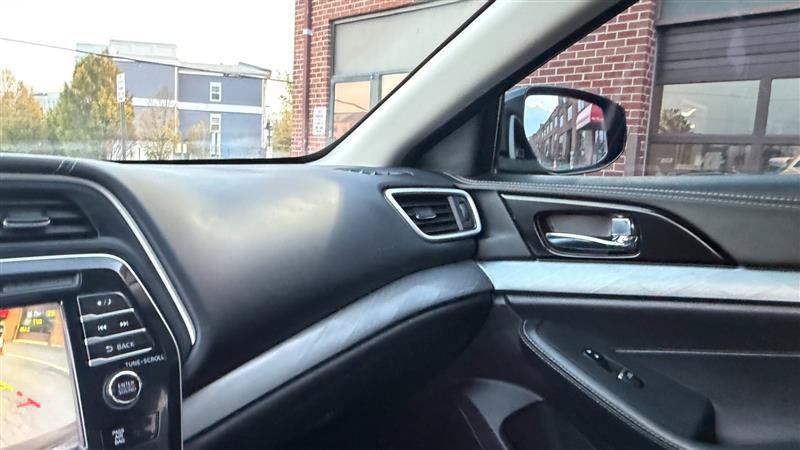 Used 2018 Nissan Maxima 3.5 SV FWD image 39