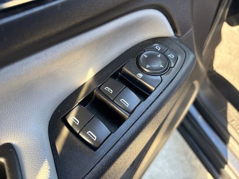 Used 2023 Chevrolet Equinox LT image 16