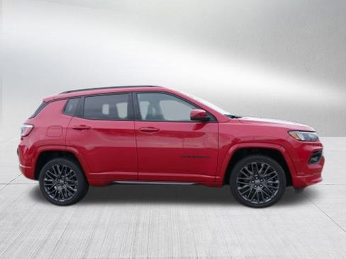 Used 2023 Jeep Compass Limited image 2