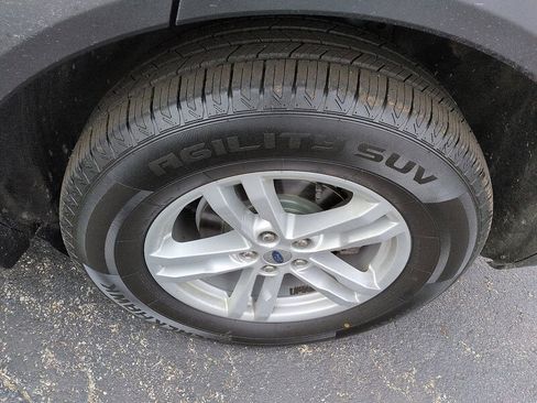 Used 2022 Ford Explorer XLT w/ Class IV Trailer Tow Package image 10