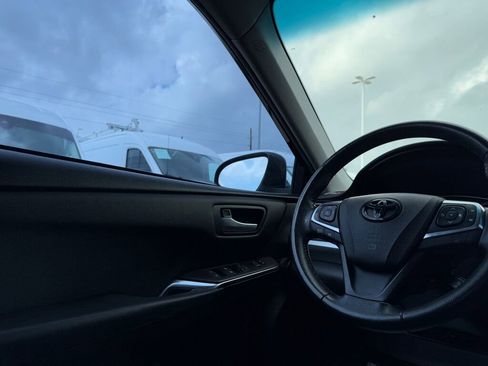 Used 2017 Toyota Camry LE image 25