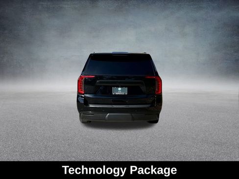 Used 2021 GMC Yukon AT4 w/ AT4 Premium Plus Package image 9