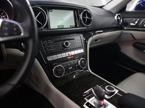 Used 2018 Mercedes-Benz SL 450 image 28