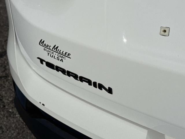 Used 2024 GMC Terrain SLE w/ Driver Convenience Package FWD image 6