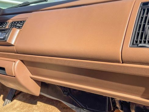 Used 1994 Chevrolet Silverado 1500 2WD Regular Cab image 42