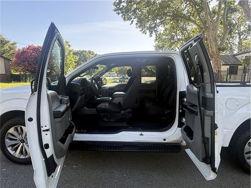 Used 2018 Ford F150 XL w/ Equipment Group 101A Mid RWD image 12