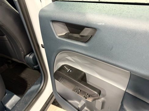 New 2025 Ford Maverick Lariat w/ Black Appearance Package image 28