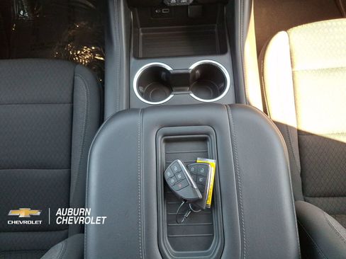 Certified 2022 Chevrolet Suburban LS AWD/4WD image 12
