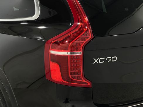Used 2018 Volvo XC90 T5 Momentum w/ Convenience Package image 36