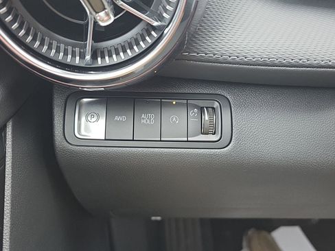 New 2026 Chevrolet Equinox LT w/ Convenience Package II image 19