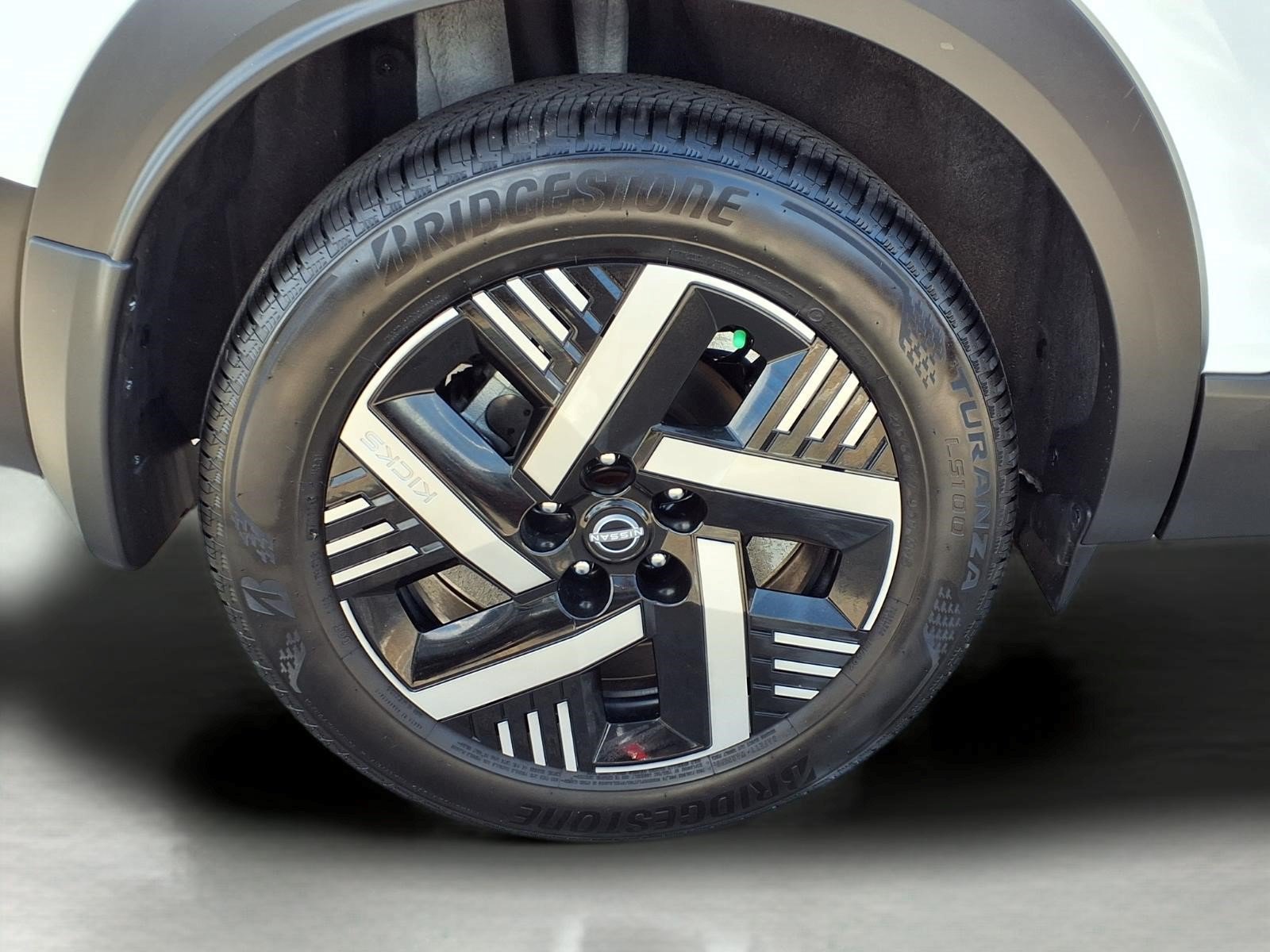 Certified 2026 Nissan Kicks SV w/ SV Premium Package FWD image 9