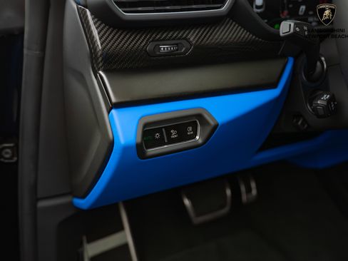 Used 2024 Lamborghini Urus S image 27