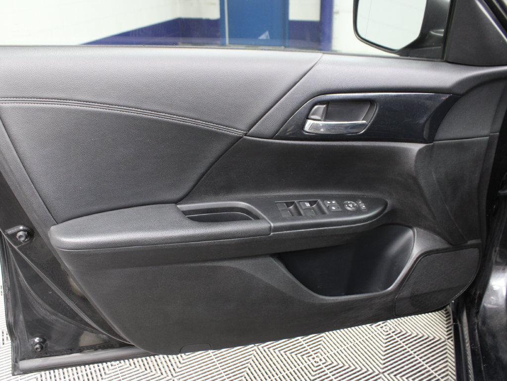 Used 2013 Honda Accord Sport image 48