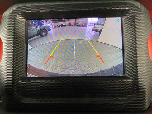 Used 2018 Jeep Wrangler Unlimited Rubicon w/ LED Lighting Group AWD/4WD image 30