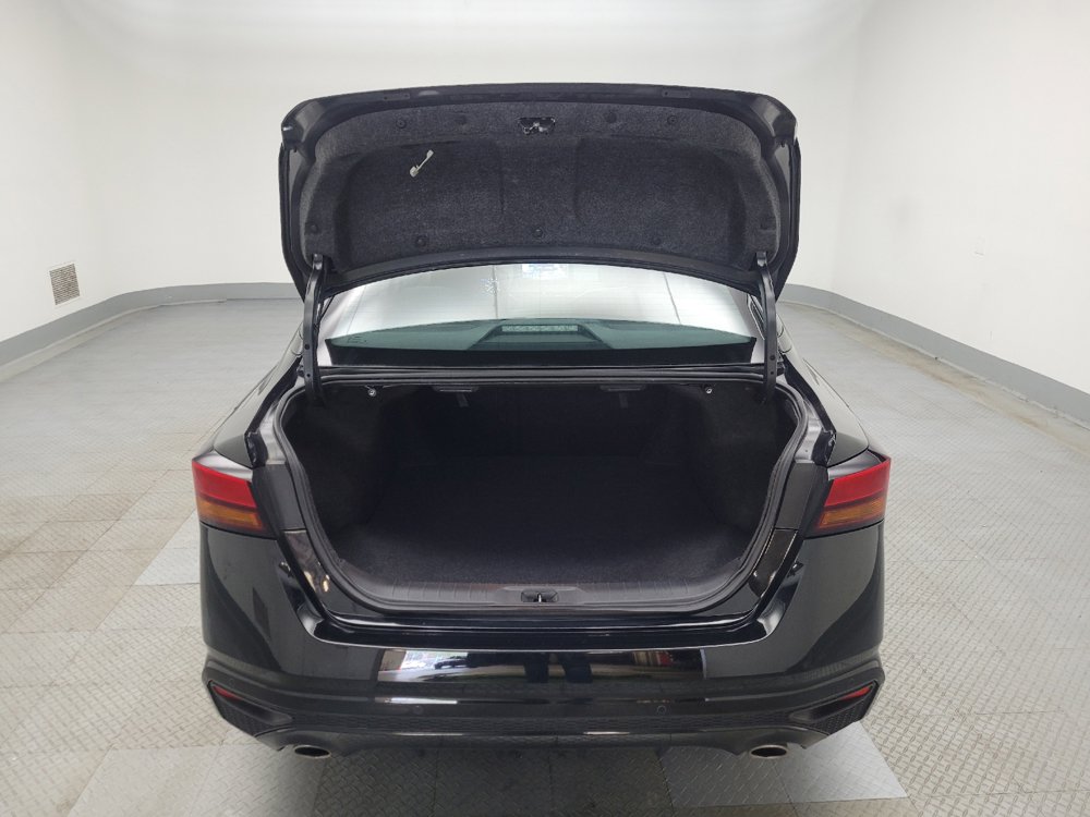 Used 2025 Nissan Altima 2.5 SV w/ SV Premium Package FWD image 29