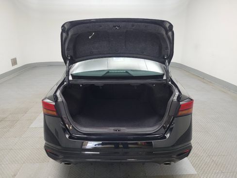 Used 2025 Nissan Altima 2.5 SV w/ SV Premium Package FWD image 29