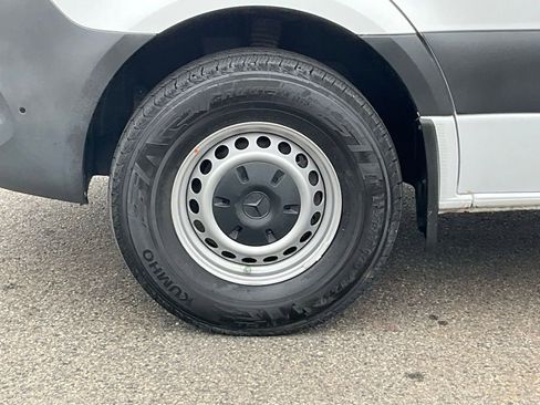 Used 2021 Mercedes-Benz Sprinter 144 Cargo image 20