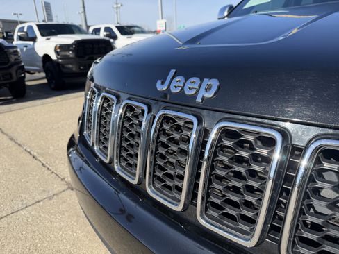 Used 2020 Jeep Grand Cherokee Limited image 19