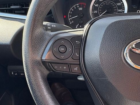 Used 2021 Toyota Corolla LE image 13