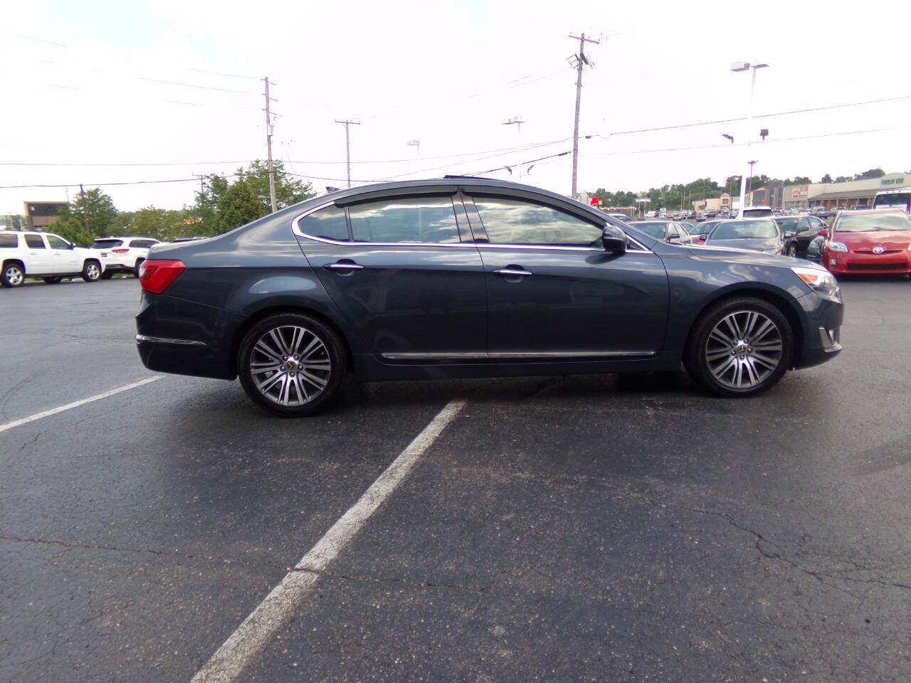 Used 2015 Kia Cadenza Premium w/ Luxury Package FWD image 7