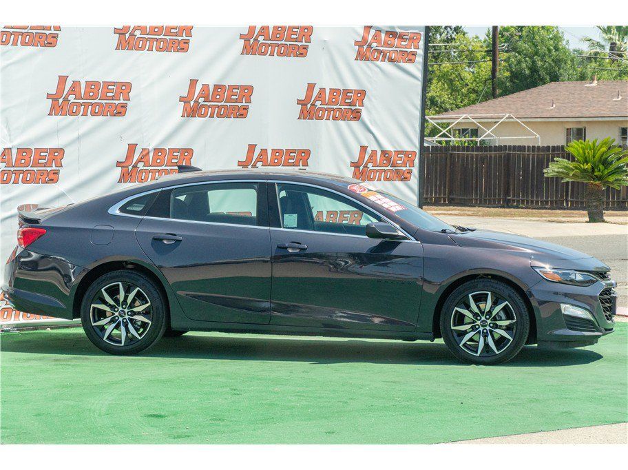 Used 2025 Chevrolet Malibu RS w/ LPO, Floor Liner Package FWD image 23