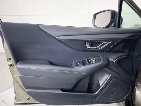 Used 2020 Subaru Outback Premium image 10