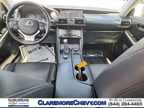 Used 2017 Lexus IS 200t RWD image 23