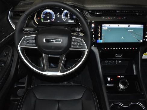 New 2026 Jeep Grand Cherokee Limited w/ Limited Altitude Package image 12