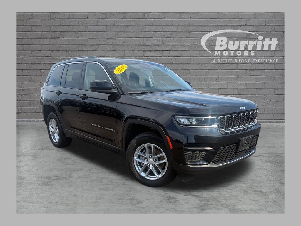 Used 2023 Jeep Grand Cherokee Laredo X AWD/4WD 360° Tour