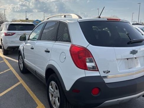 Used 2013 Chevrolet Captiva Sport LS FWD image 4