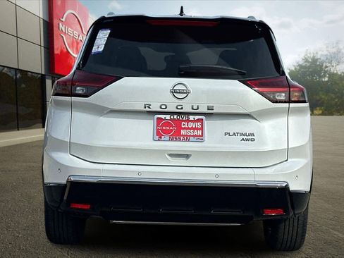 New 2026 Nissan Rogue Platinum image 8