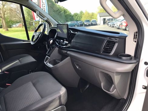 Used 2024 Ford Transit 350 XLT image 38