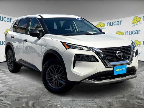 Used 2023 Nissan Rogue S image 1