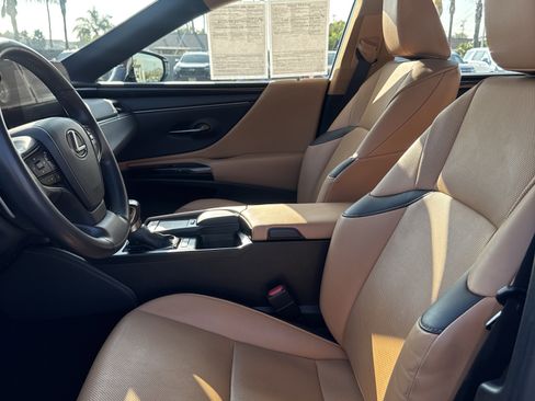 Used 2022 Lexus ES 300h image 25