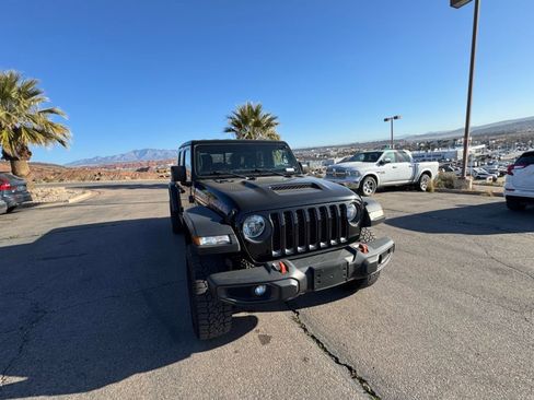 Used 2020 Jeep Gladiator Mojave w/ Cold Weather Group image 7