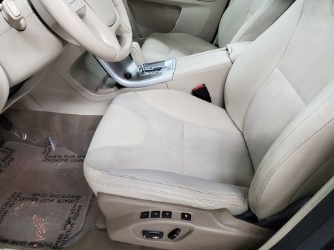 Used 2011 Volvo XC60 3.2 image 15